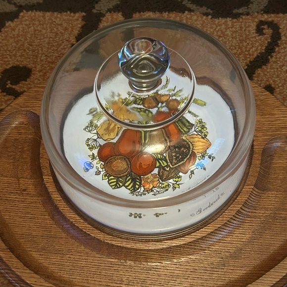 Vintage Goodwood Cheese and Cracker Board with Glass Cloche - Picture 9 of 14